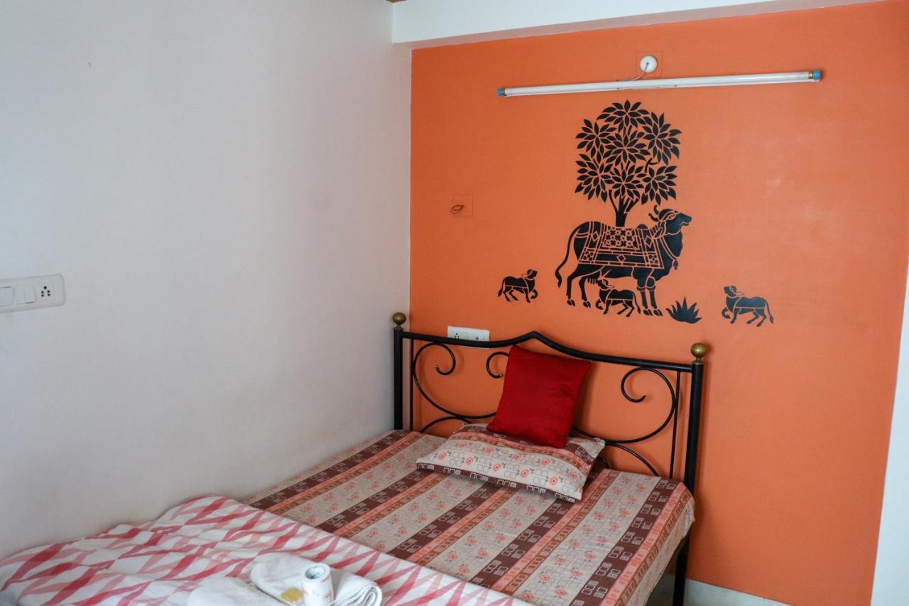 Black Pepper Home Stay Udaipur Exterior photo